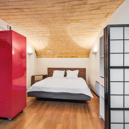 Loft De 80 M² Avec Jardin Privatif * Paris